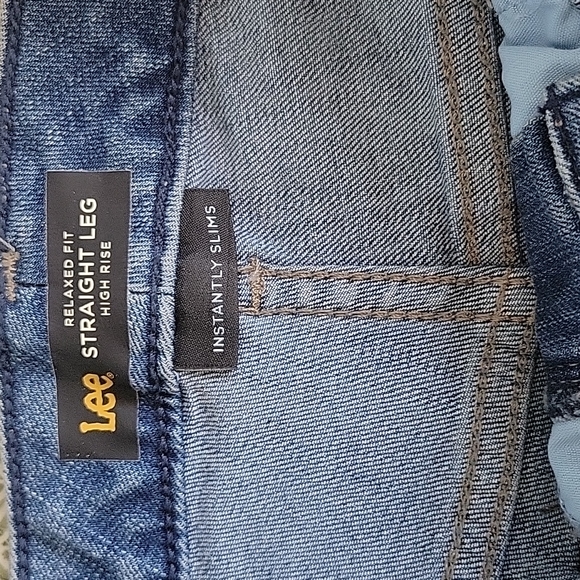 🆕️ Lee Women's Relaxed Fit Straight Leg High Rise Jeans Size 8 Medium - Picture 7 of 10